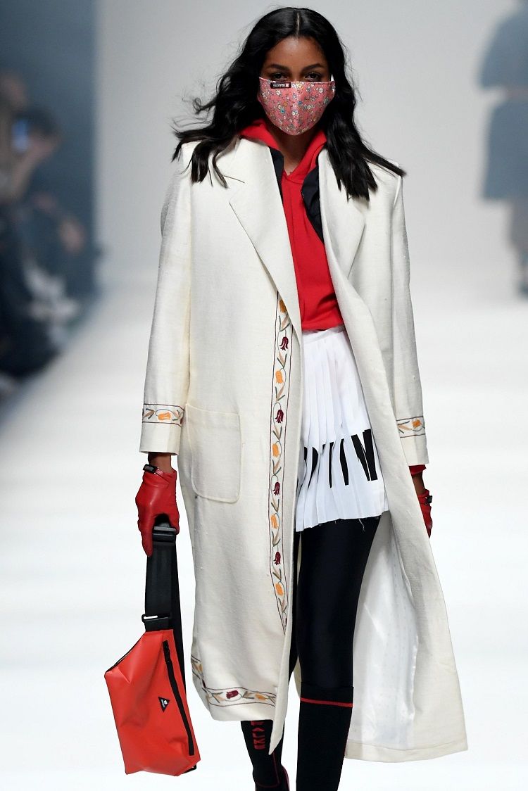 Moderná maska na tvár, ochrana dýchania, šite si masky sami