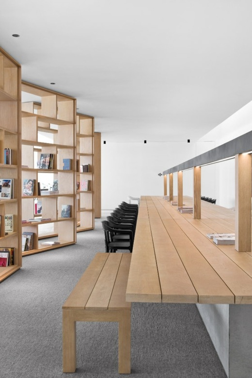 praktický knižničný výtvarný spolok interiér praktická-knižnica-výtvarník-združenie-interiér