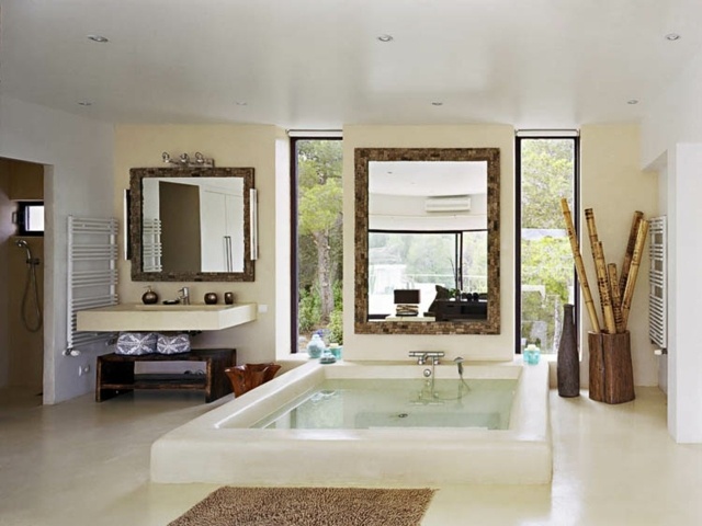 Španielsko Ibiza Veľký kúpeľňový nábytok