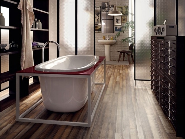 Nábytok-nápady-do-kúpeľne-parkety-podlaha-vírivá vaňa