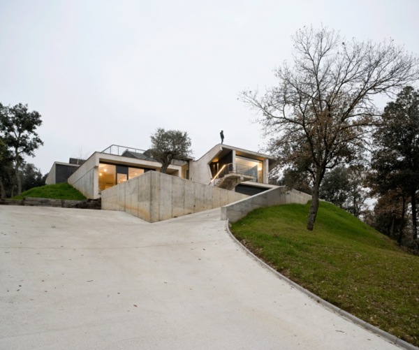 moderná betónová fasáda domu moderná betónová fasáda domu