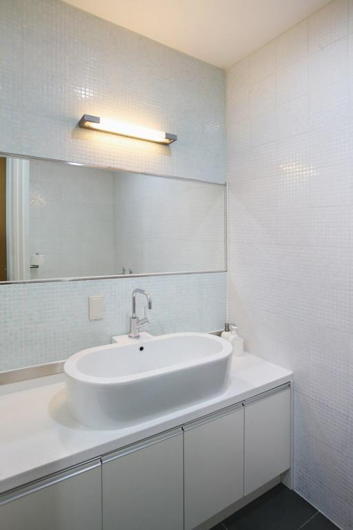 Klinika v Južnej Kórei - kúpeľňa futuristický dizajn kancelárie - kúpeľňa na klinike