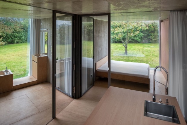 obytné boxy-otvorený-dizajn-okná od podlahy po strop-Petr-Hájek-Architekti-Chameleon-house