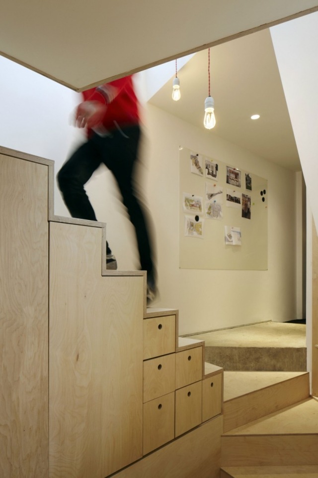 Priestorovo úsporný dizajn, bývanie, nápady, domáca skriňa