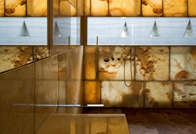 Nápady na dizajn kúpeľne z prírodného materiálu