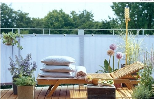 Balkón - moderný drevený nábytok