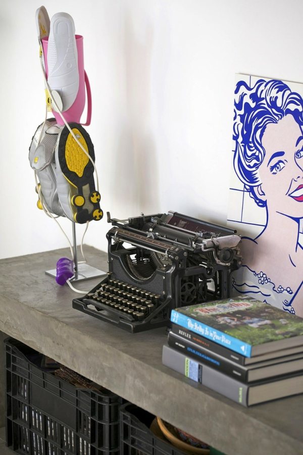 moderné nástenné tetovanie žena tvár moderná obývacia izba moderná stena-tetovanie-žena-tvár-moderná-obývačka