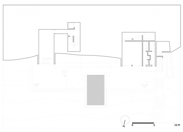 dom na svahu s výhľadom na projekt lima
