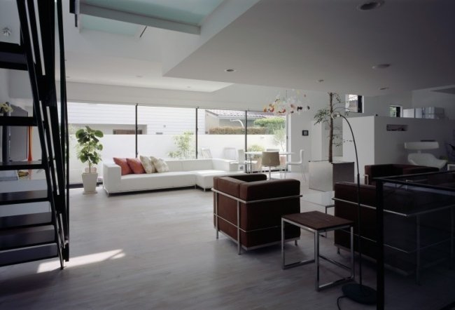 Moderný dom, podzemné parkovisko, Tokio 555, architektonická kancelária, Japonsko Moderný dom s garážou Tokio 555 architektonická kancelária Japonsko