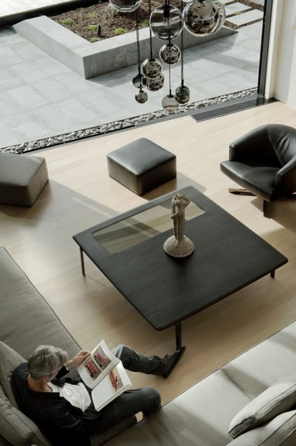 Moderný dom elegantný interiér čiernobiely Moderný dom-elegantný-interiér-dekorácia-čierno-biely