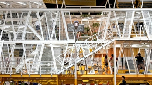 billboardový dom-moderný-dom-inovatívny-dizajn