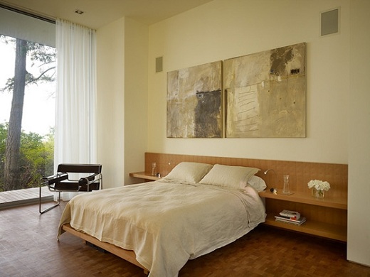 moderný štýlový interiér - biela spálňa