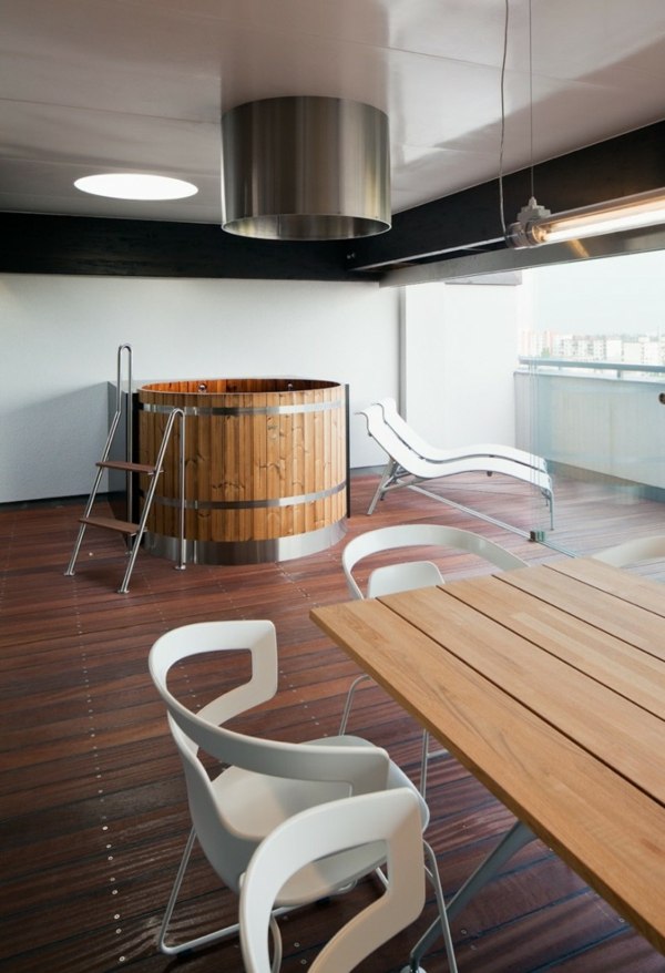 moderný elegantný dizajn loftu - jacuzzi