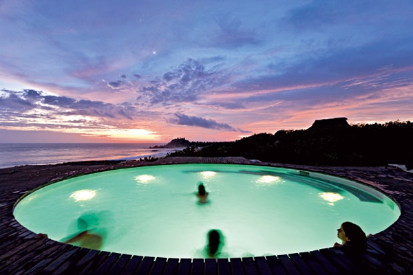 moderný mexický dizajn domu - bazén