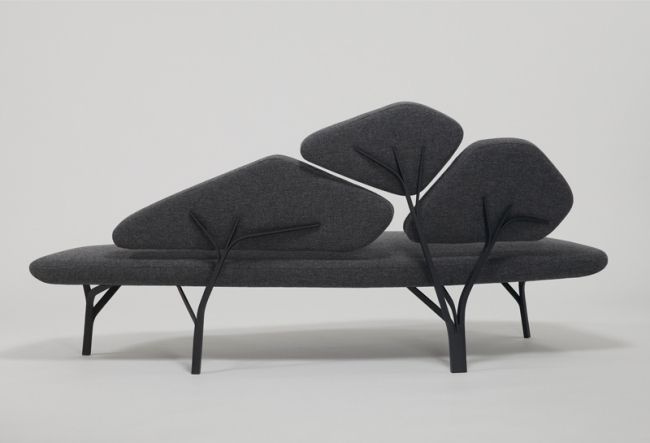 pohovka tmavosivý moderný dizajn nábytku od duchaufourlawrance