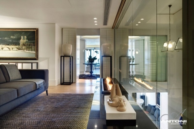 plážový dom antoni asociuje krb bioetanolová sklenená stena plážová vila more antoni asociuje krb bioetanol