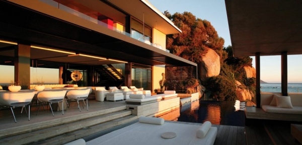 Plážový dom bazén modernej architektúry