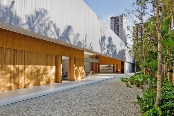 štúdiový dizajn minimalistický vnútorný pohľad zvonku štúdiový dizajn s minimalistickým vnútorným výhľadom