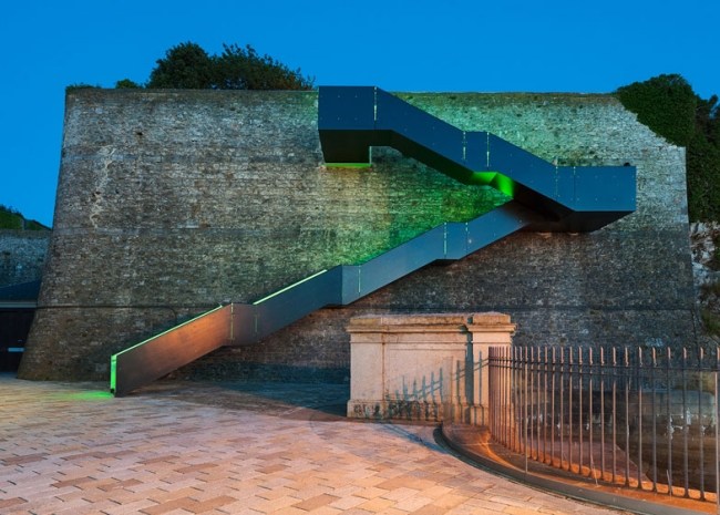 plymouth Shore moderné dizajnové schodiskové LED žiarovky plymouth shore moderné dizajnové schody s LED žiarovkami