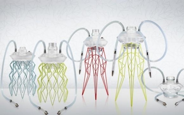 geometrické tvary moderná dizajnérska vodná fajka od medusedesign