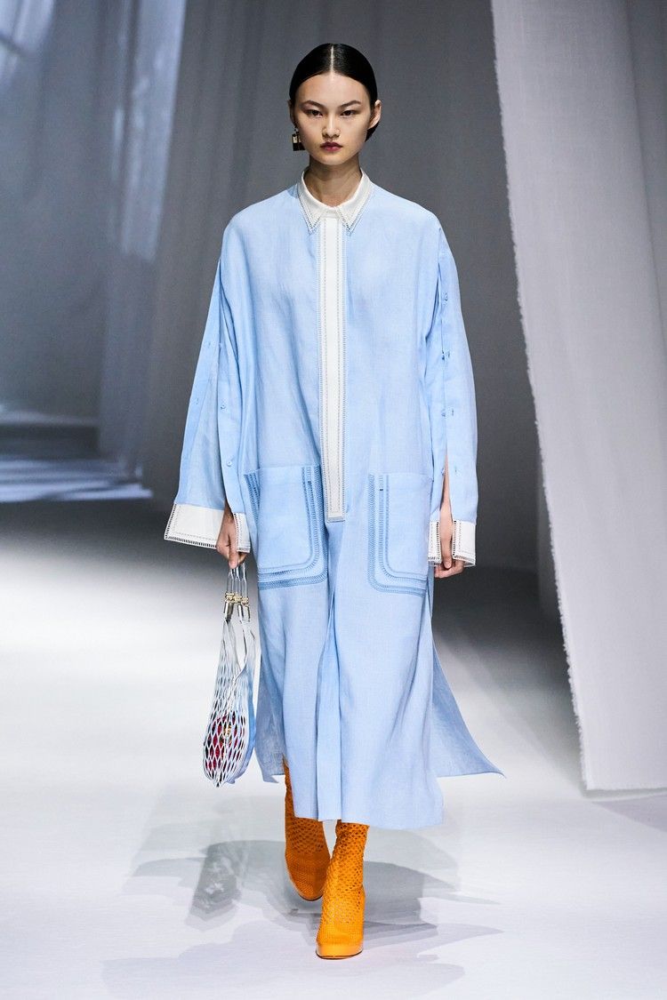 Trendové farby 2021 Ženy, módne trendy Milánskeho týždňa módy, jar 2021