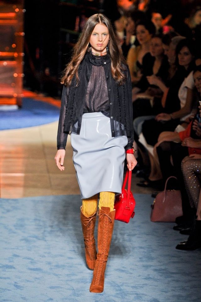 Ekokoža moderný textil 2014 módna prehliadka kolekcie miu miu Ekologická koža trendy farby textil 2014 módna prehliadka kolekcie miu miu