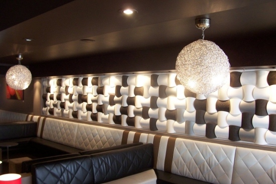 Idea interiérový dizajn závesné žiarovky čiernobiele