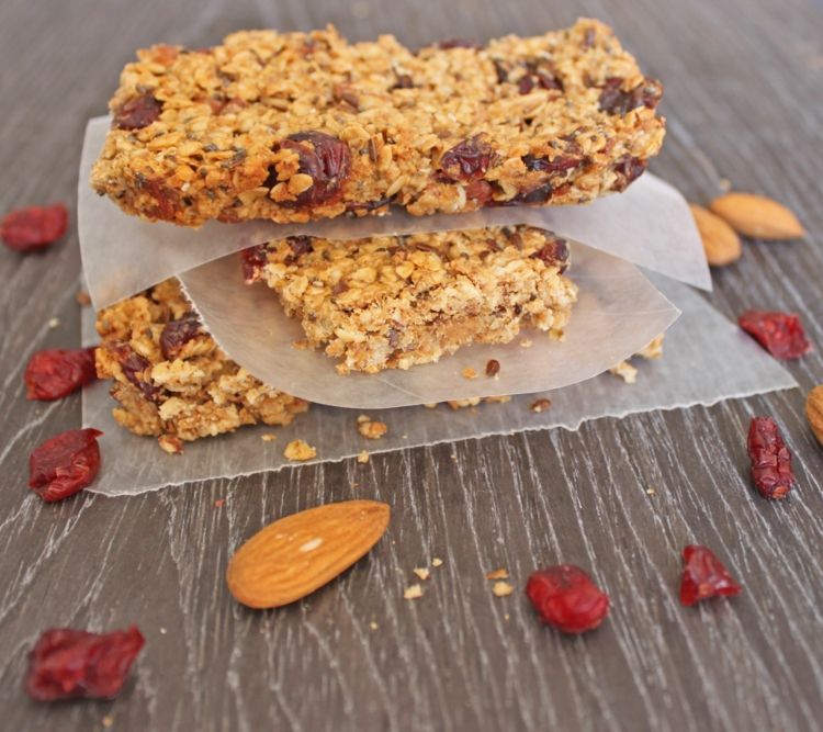 Müsli tyčinka-urob si sám-brusnicovo-ovocný-dezert