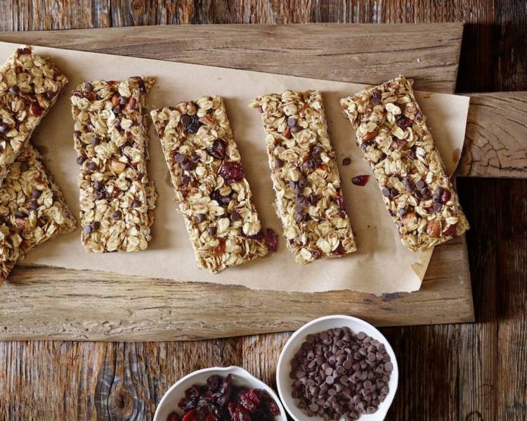 Vyrobte si vlastné cereálne tyčinky s ovocím-zdravý-dezert