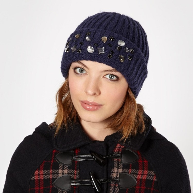 Okoreňte klobúky-nápady-tmavo-hnedé-kamienky-predné