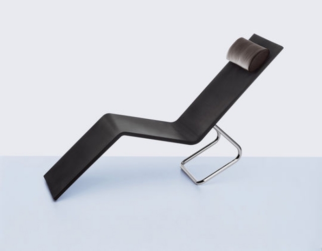 Ležadlo MVS z polyuretánového integrálneho penového kovového rámu