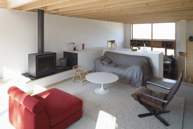 Rekreačná oblasť v Sampanovom dome Interiér domu Sampan