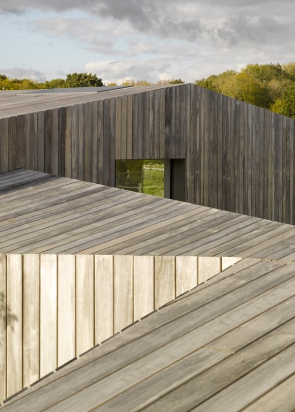 Platowood chemicky vylepšil výkonné výrobné techniky odolné voči opotrebovaniu