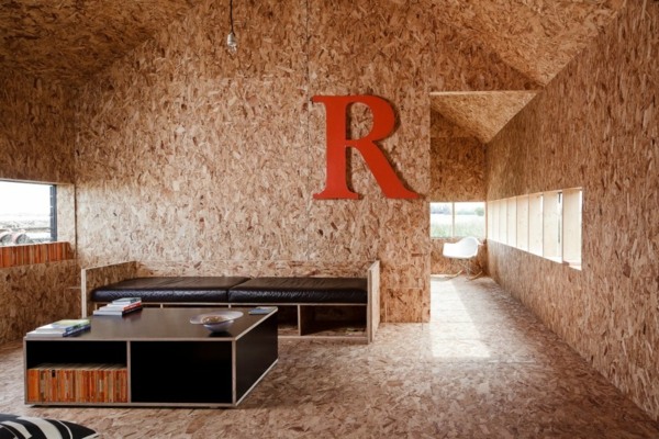 moderná drevená obývačka