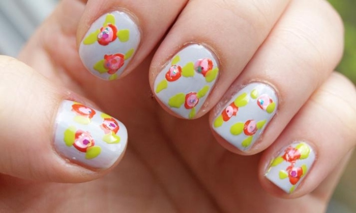 DIY-lak na nechty-dizajn-na-jarné kvety-nechty-umenie-obrazová galéria