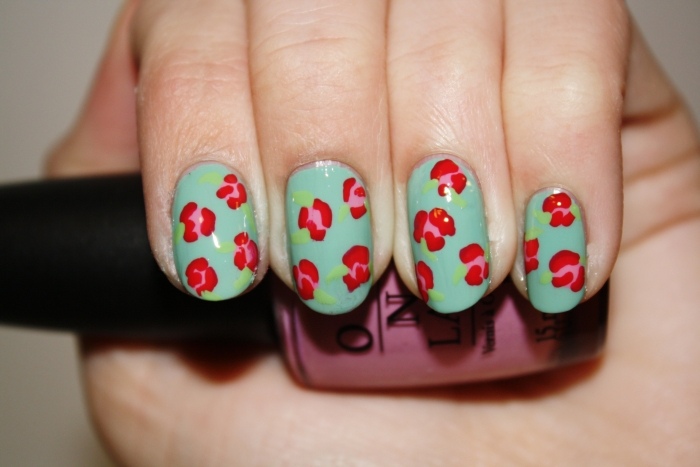 Nechtový dizajn-obľúbené-motívy-kvety-vintage-efekt-zelená-základná vrstva-vrstvy