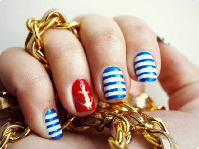 motívy dizajnu nechtov leto-námorná-téma-červená-biela-modrá