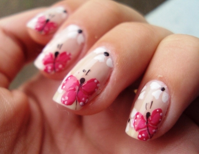 leto-nápady na nechty-motýle-akt-underground