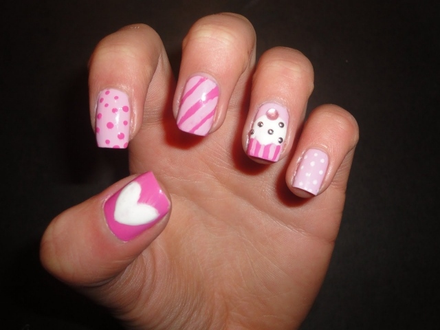 cupcake-nail-design-rose-pink-white-rhinestones