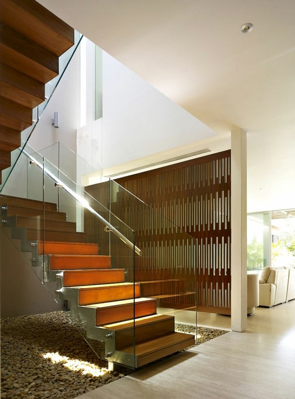 Vytvorte si svoj vlastný dizajn nechtov a navrhnite si svoj vlastný mramorový lak na nechty