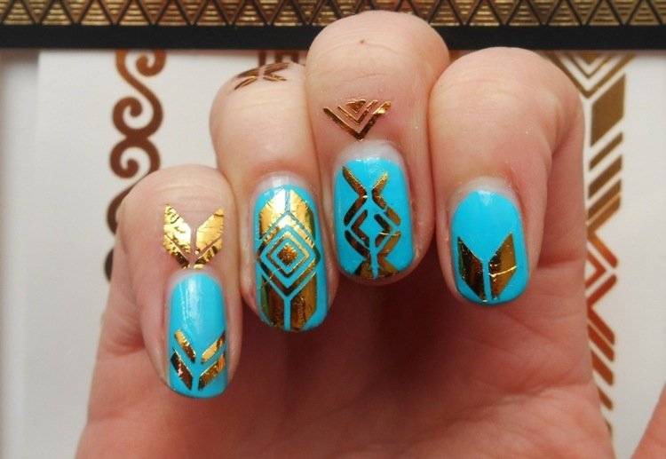 trend 2016 nechtový dizajn svetlo modré zlaté motívy glamour styling
