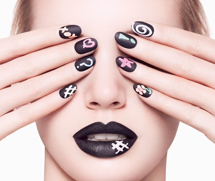 Tipy a návrhy na nail art na rok 2015 na imitáciu 2015-nail-art-tipy-vzory-na napodobnenie