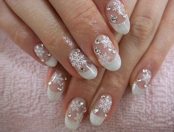 Vytvorte zimné nechtové umenie pomocou kamenných šperkov, snehových vločiek Návrh zimných nechtov Francúzske biele snehové vločky