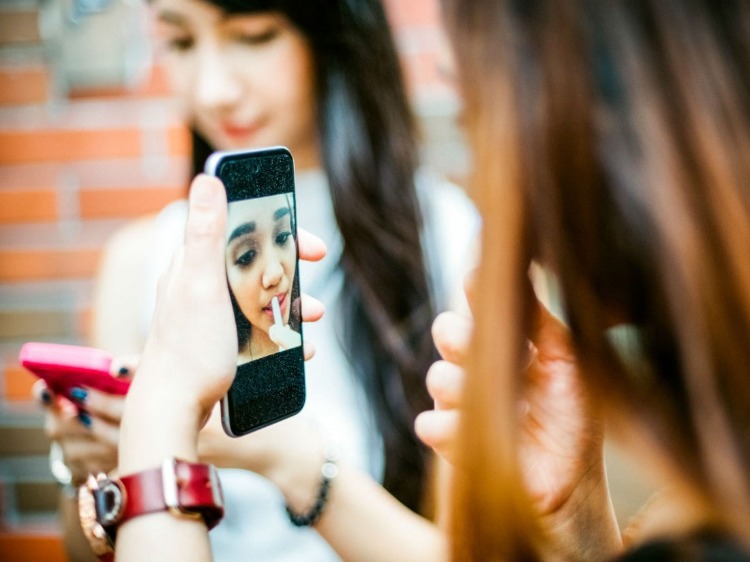 snehová vločka generácie chápe narcizmus s vekom