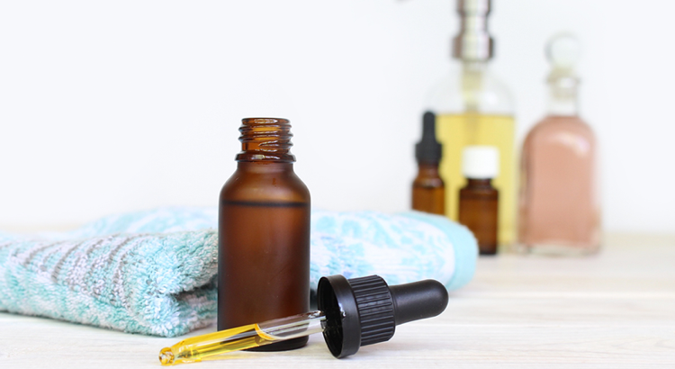 prírodný olej na čistenie tváre vyživujúci hĺbkovo čistú pokožku tváre