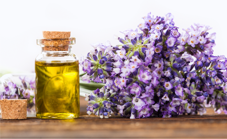 prírodný olej na čistenie tváre organická levanduľa esenciálna