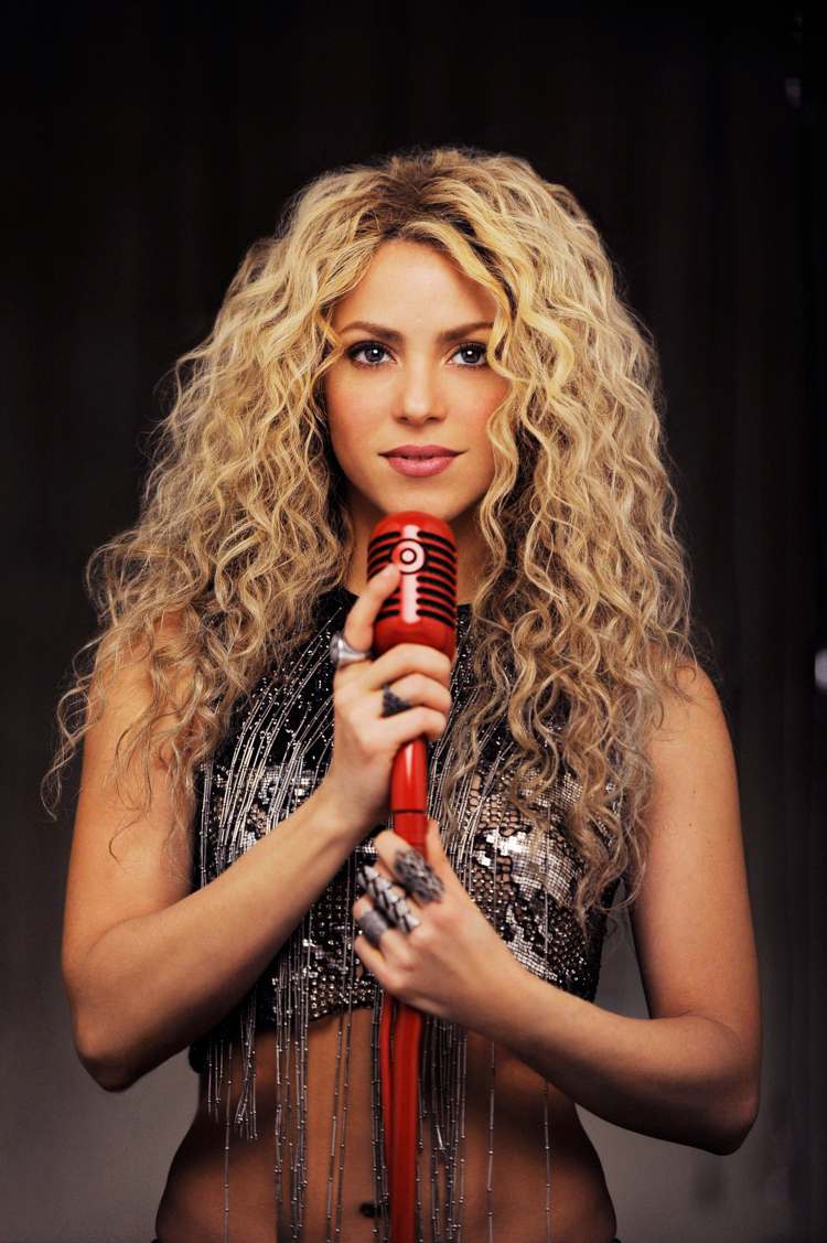 Prírodné kučery dlhé vlasy Blond Shakira