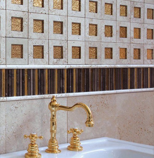 Kúpeľňový zlatý prízvuk