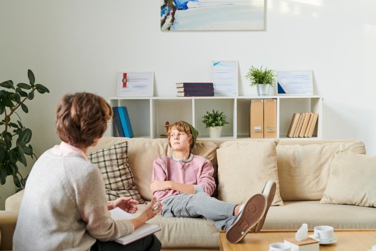 negatívne myšlienky depresívneho teenagera u psychológa