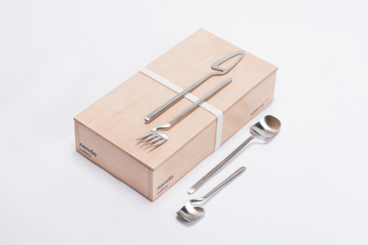 sada príborov nendo kostra valerie objekty prevedenie strieborná minimalistická elegantná